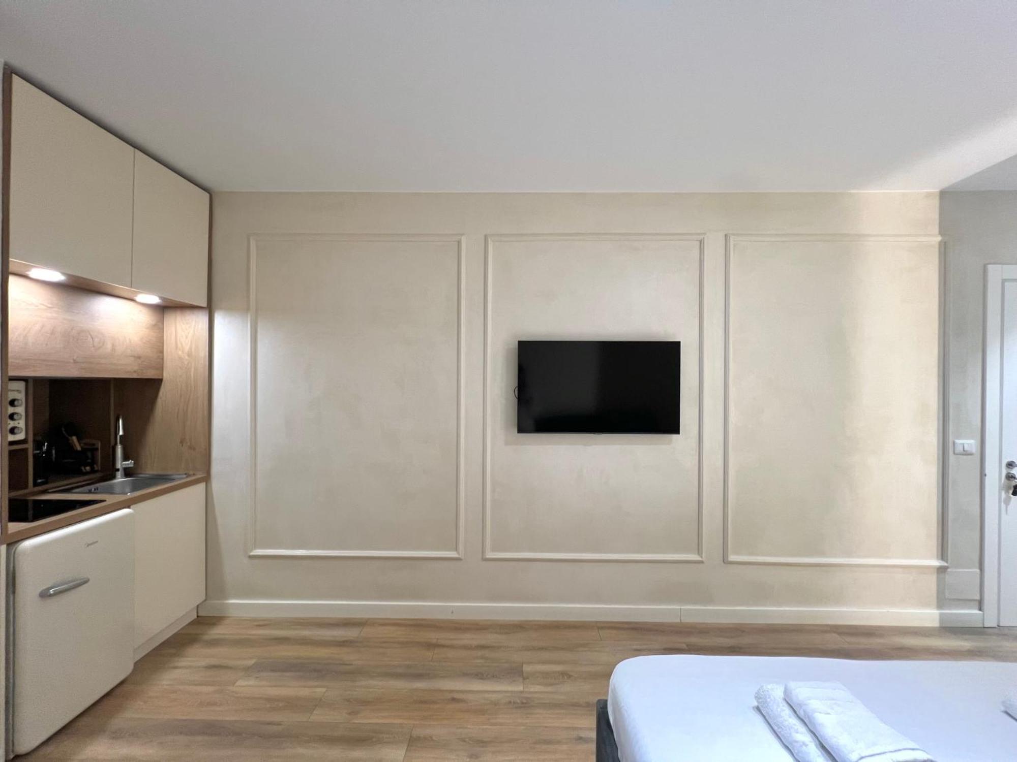 Syncron Apartments In The Center Of ティラナ エクステリア 写真