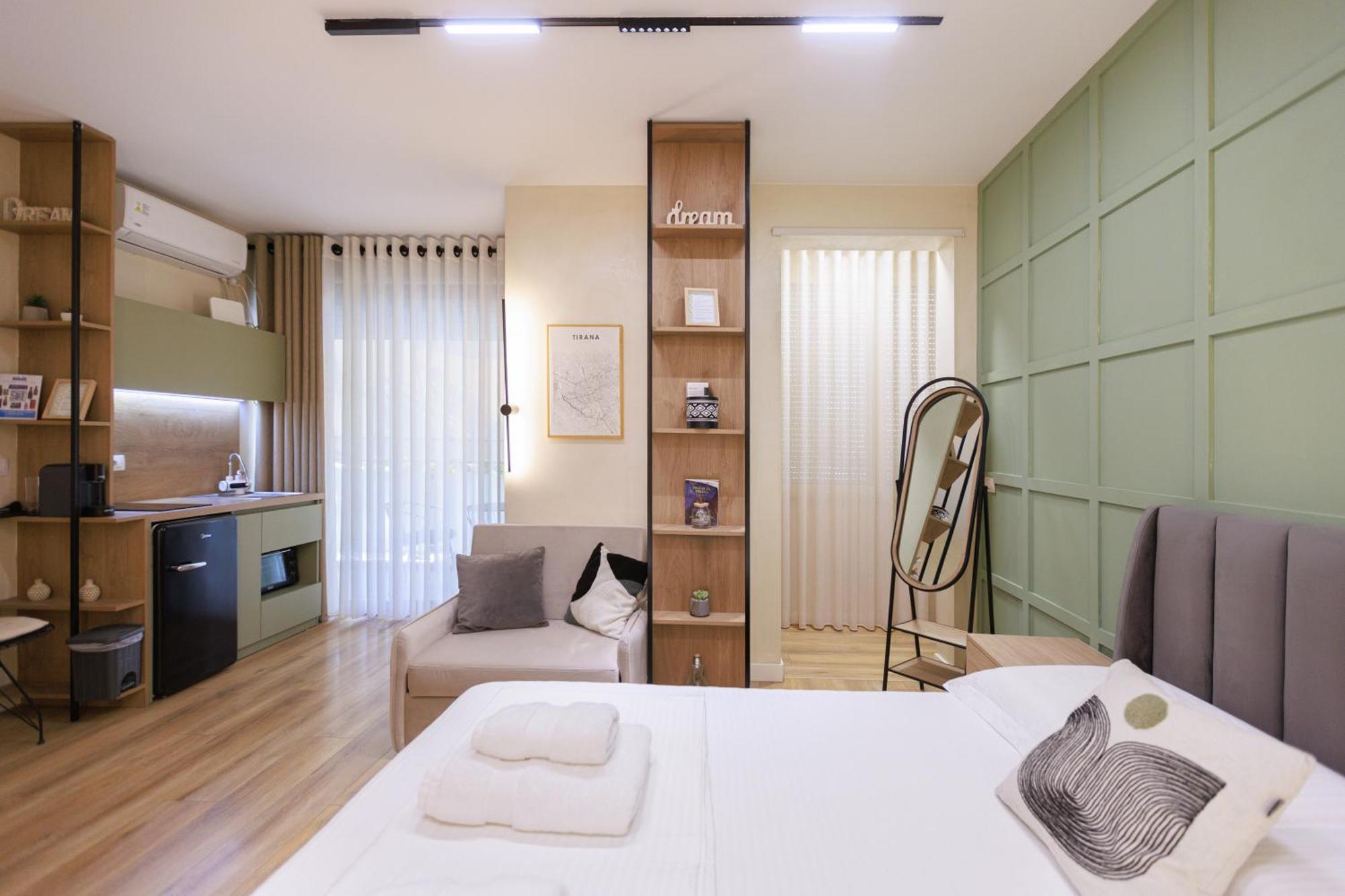Syncron Apartments In The Center Of ティラナ エクステリア 写真