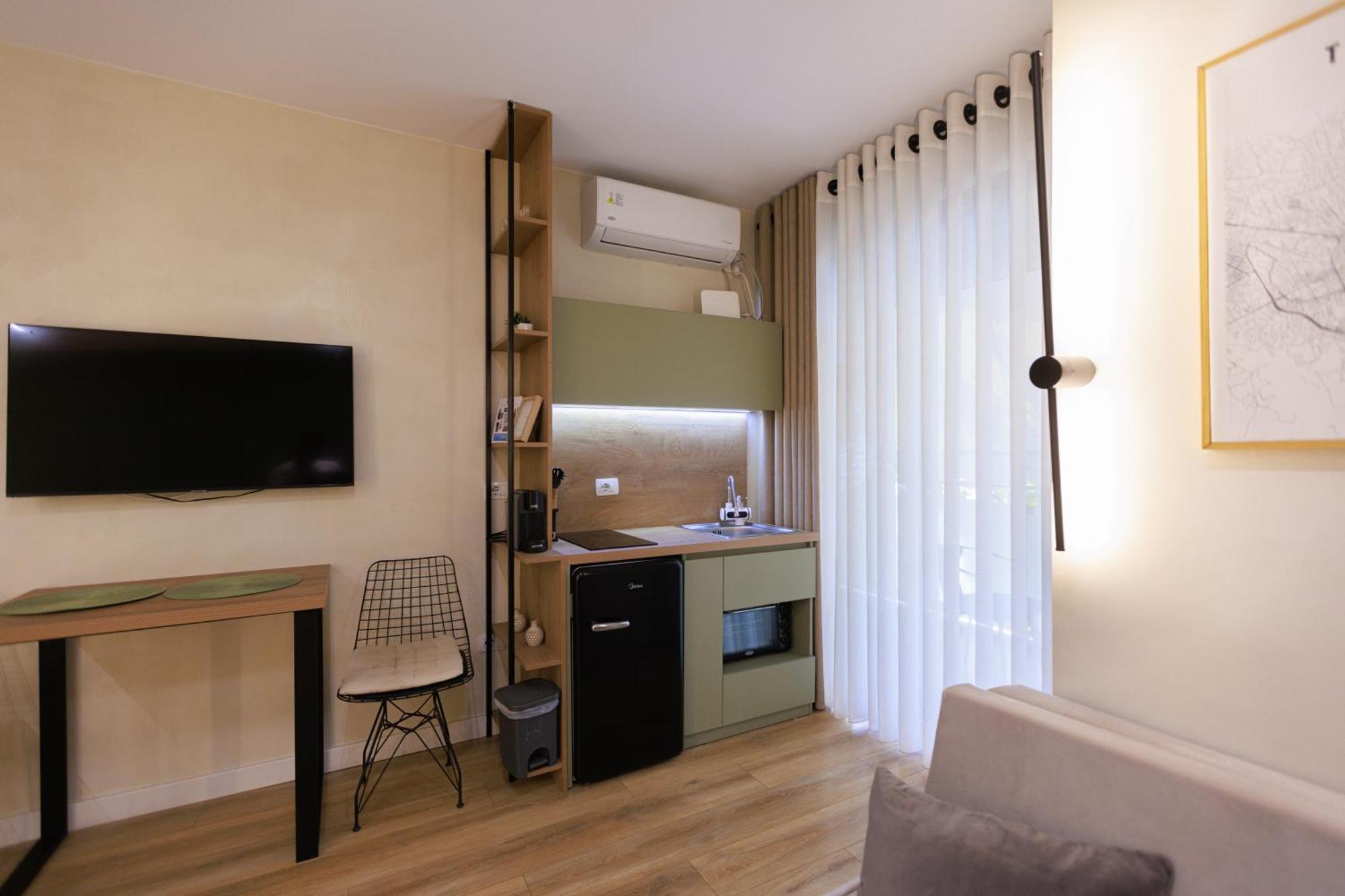Syncron Apartments In The Center Of ティラナ エクステリア 写真