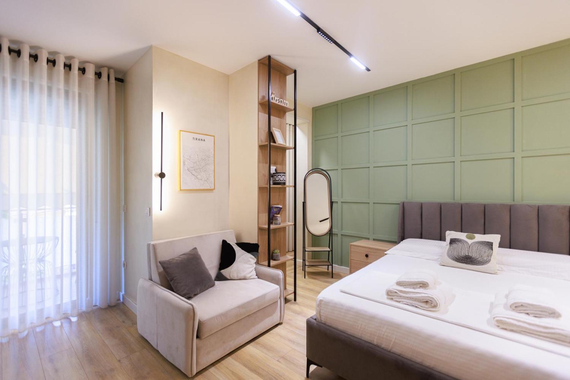Syncron Apartments In The Center Of ティラナ エクステリア 写真