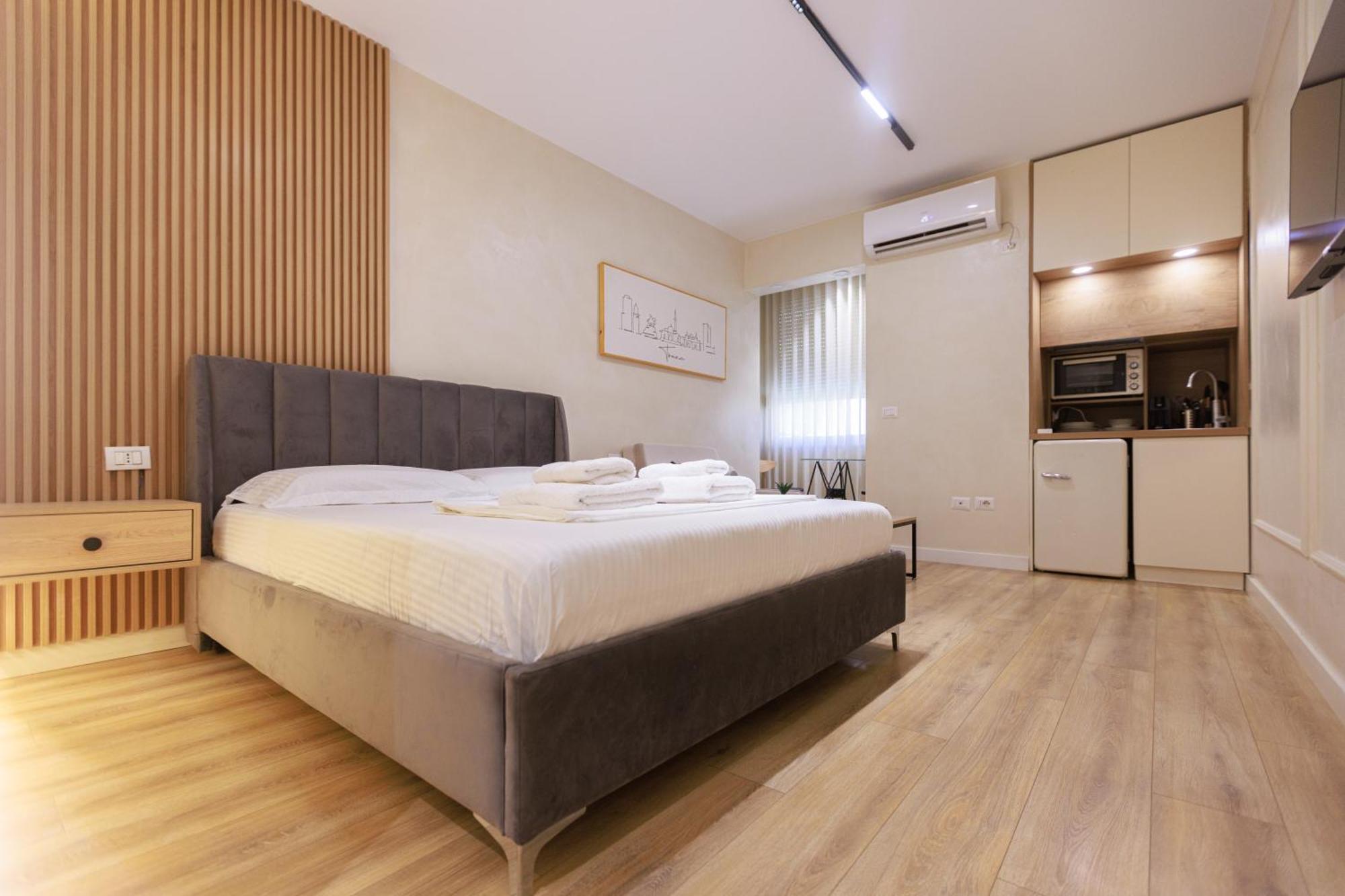 Syncron Apartments In The Center Of ティラナ エクステリア 写真