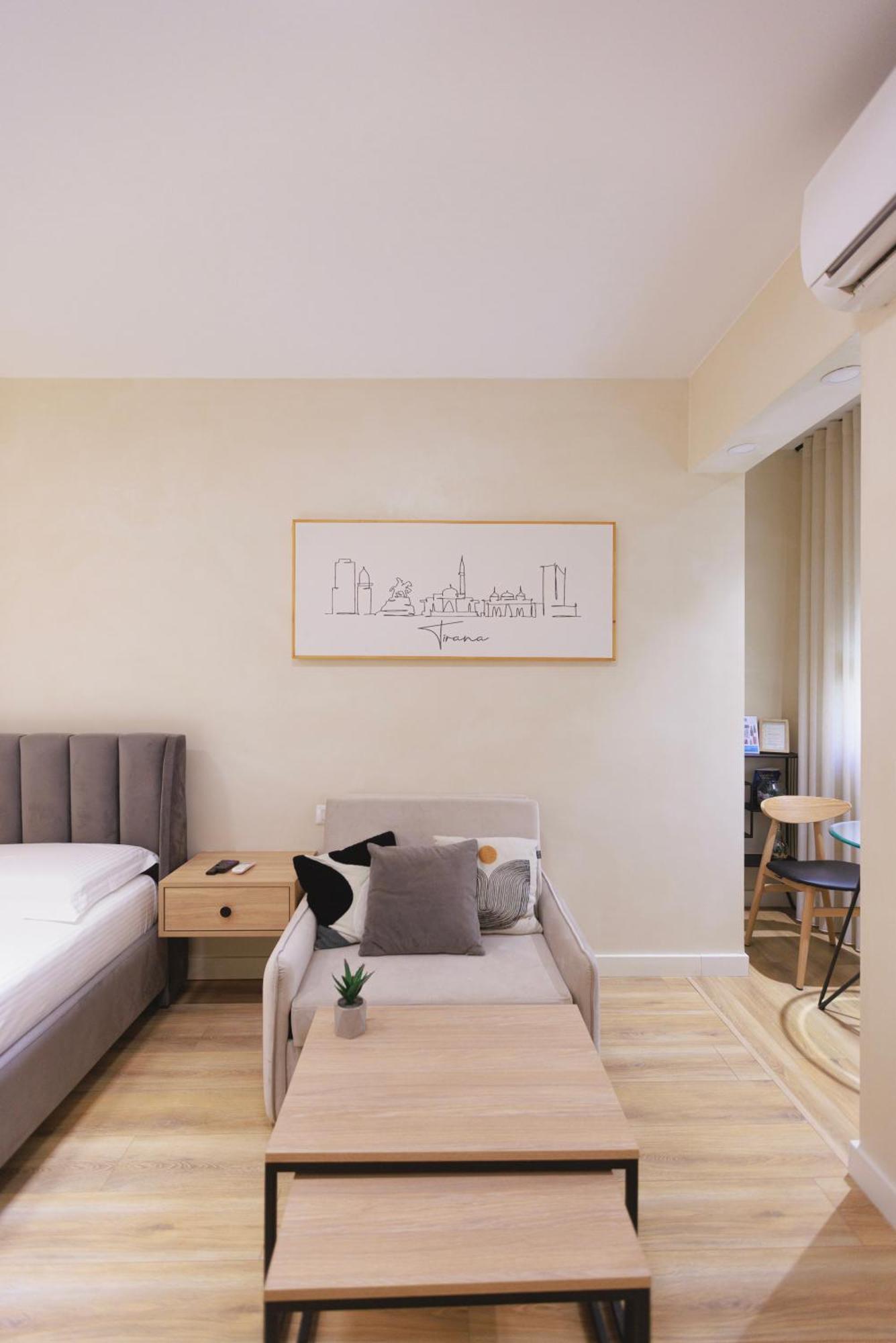 Syncron Apartments In The Center Of ティラナ エクステリア 写真